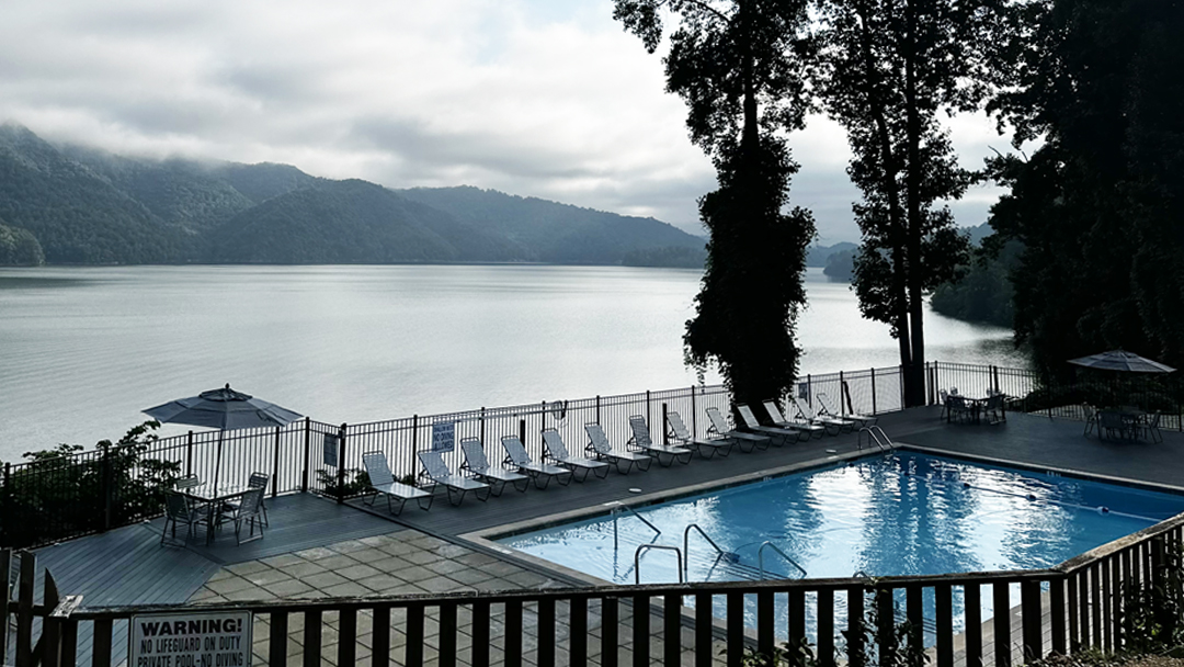 Lakeshore Resort And Marina